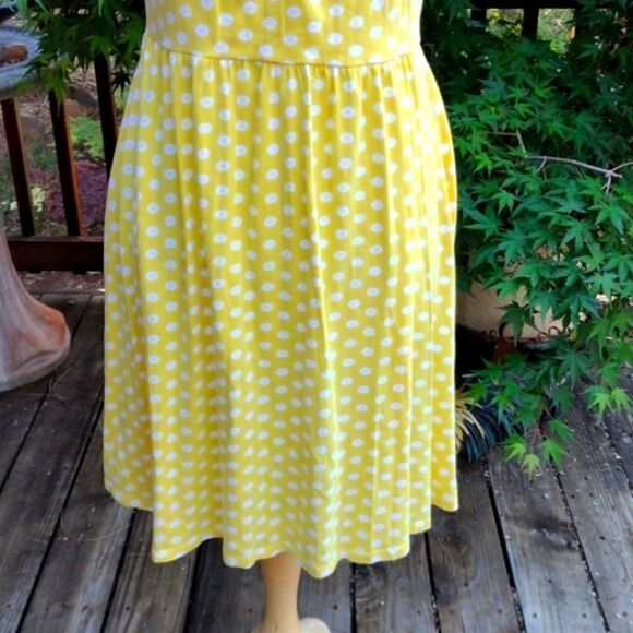 Hanna Andersson Yellow Polka Dot Dress - Picture 3 of 11